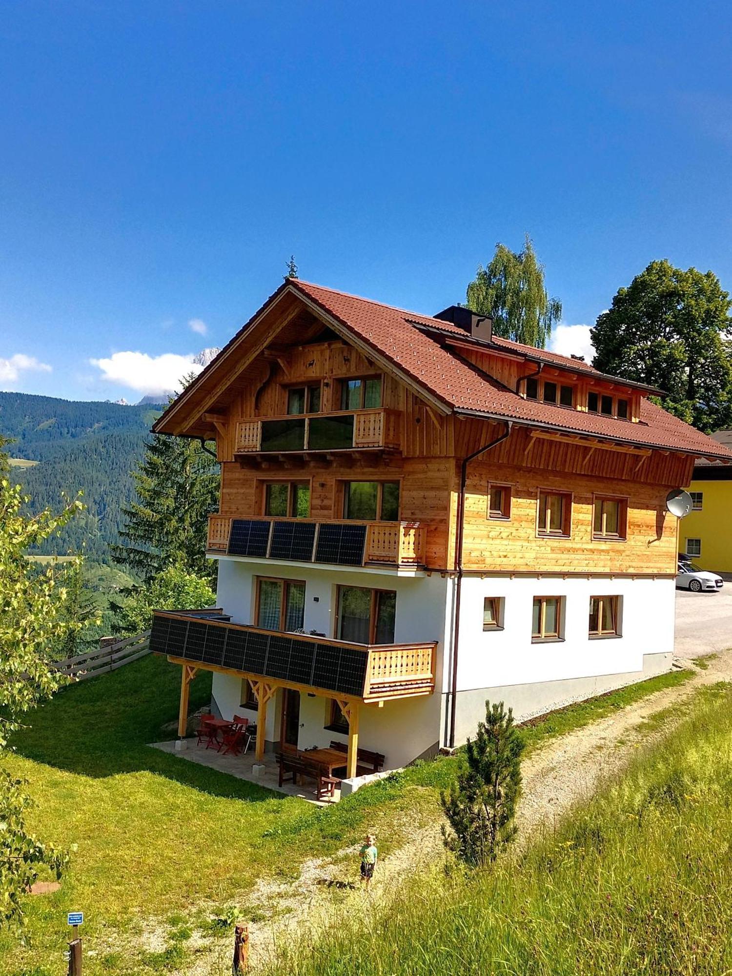 Leni Appartement *